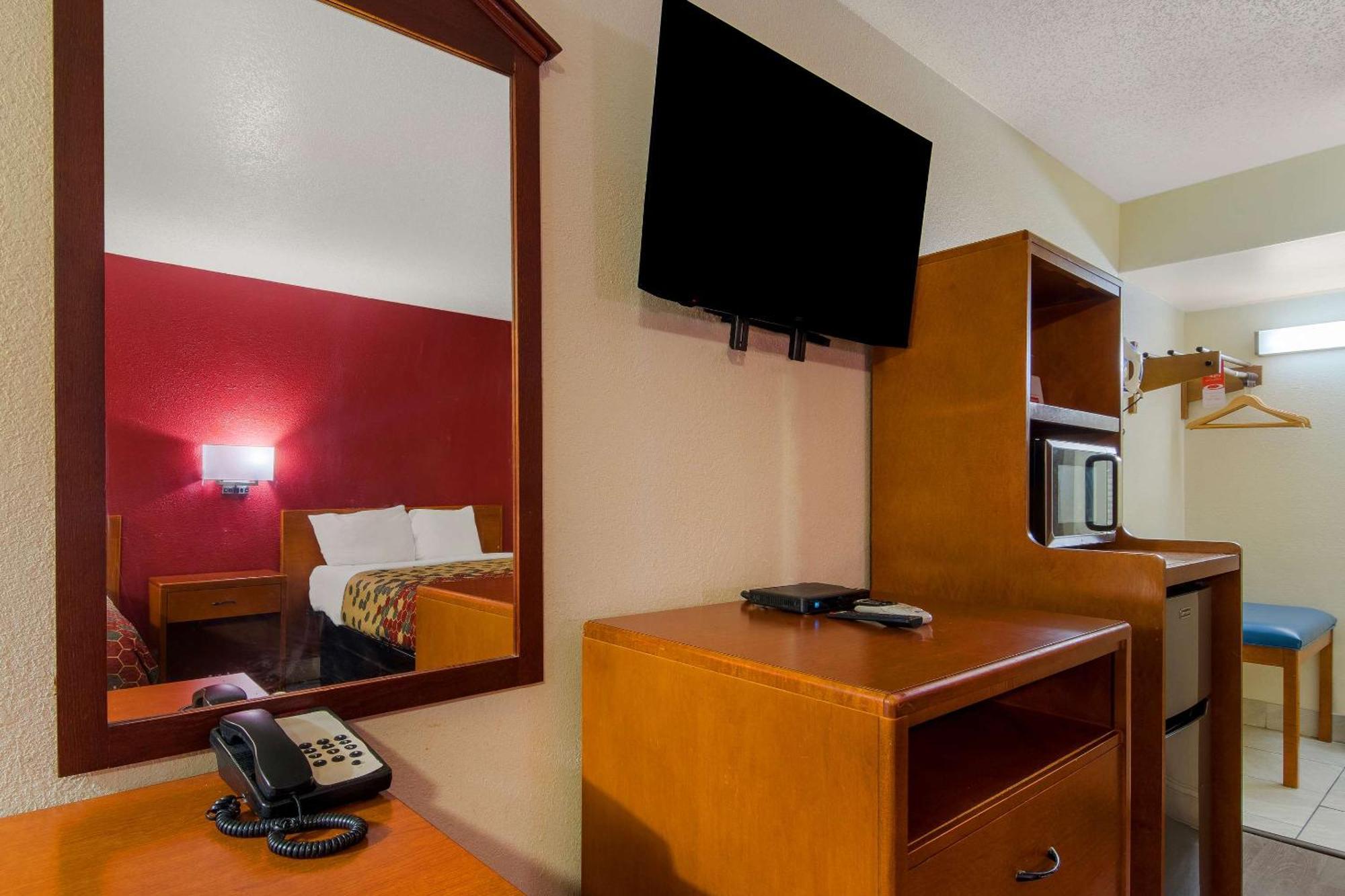 Econo Lodge Goldsboro Hwy 70 Exterior foto